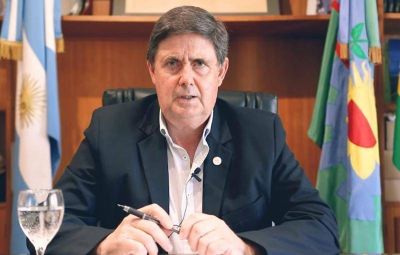 Desde San Cayetano, Gargaglione celebr� el mill�n de vacunas anunciadas por Provincia