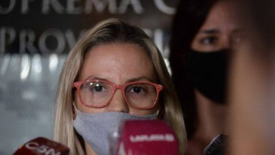 Piden a P�paro que explique porqu� subejecut� partidas de Asistencia a la V�ctima