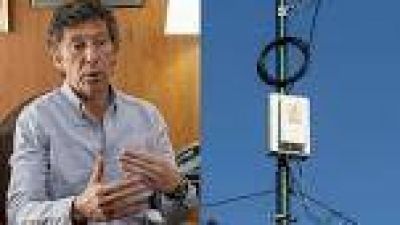Intendente Posse: �El acceso a la red es fundamental para sostener la ense�anza�