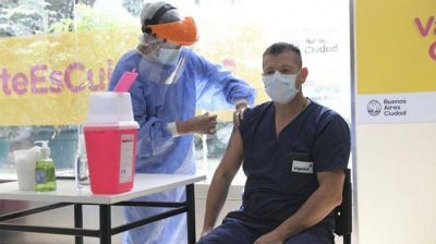 La Ciudad abre la vacunaci�n de 18 a 45 a�os: qui�nes podr�n anotarse y c�mo hacerlo
