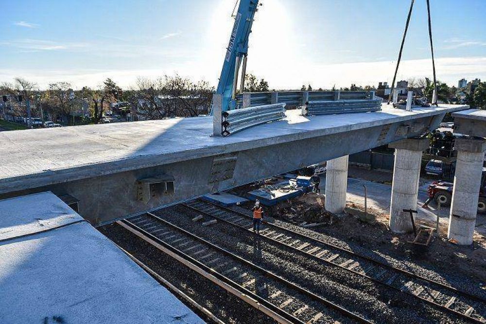 Padua | Finaliz la colocacin del primer puente modular para la lnea Sarmiento