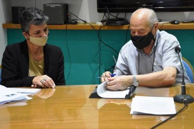 Tres Lomas: comenz� la construcci�n de la nueva escuela secundaria