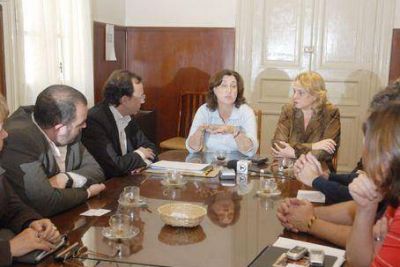 La Municipalidad contar� con una l�nea 147