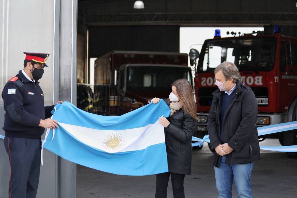 Frederic y Cascallares inauguraron una sede de Bomberos Voluntarios en Glew