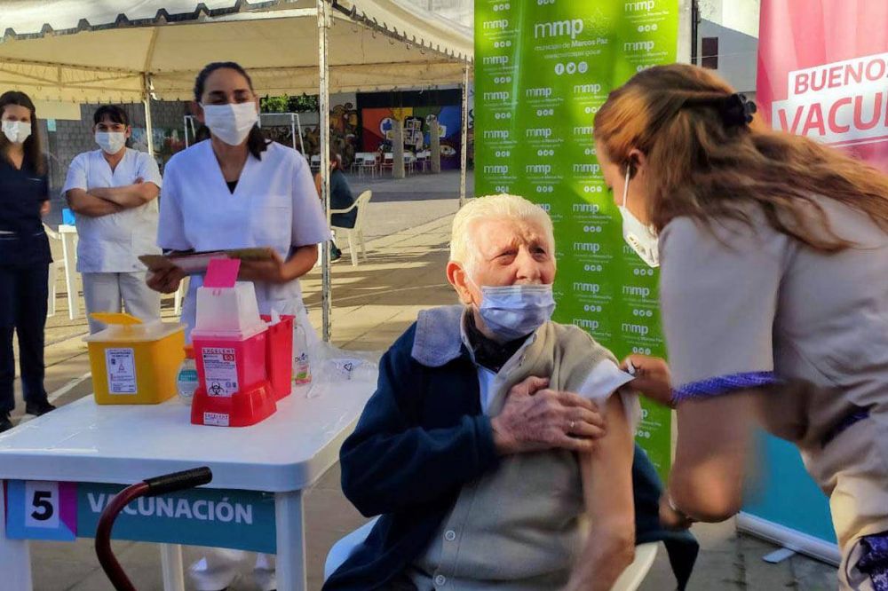 Desde el s�bado, los mayores de 70 podr�n vacunarse en la Provincia con s�lo mostrar el DNI