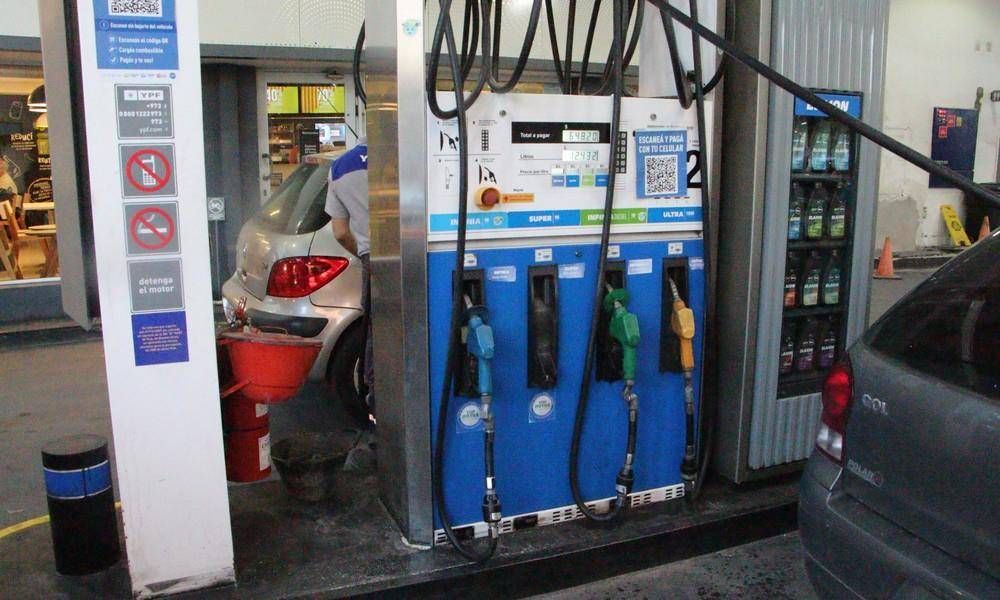 La venta de combustibles descendi en abril