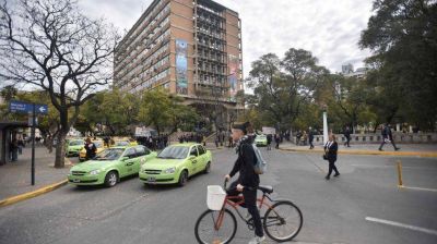 Remiseros de Córdoba no avalan el aumento de tarifa