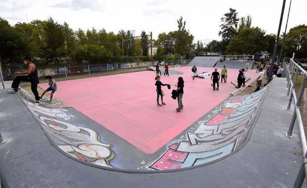 El municipio renov la plaza Delguy e inaugur el nuevo Skatepark de Burzaco