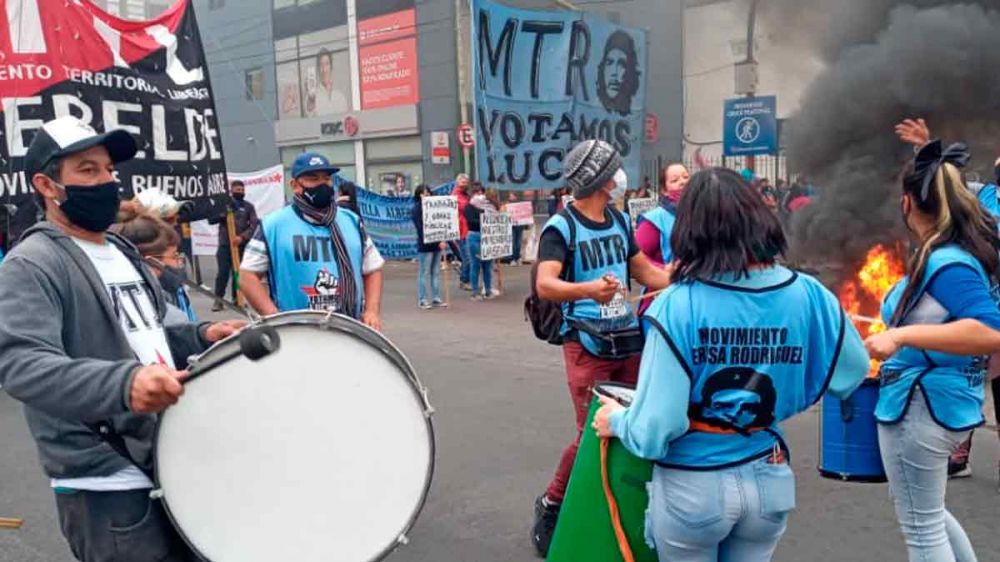Movimientos sociales volvieron a protestar en Lomas de Zamora