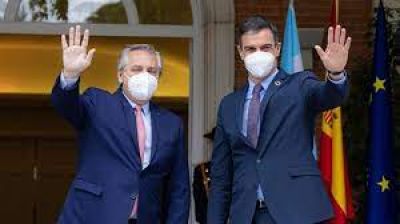Apoyo por la deuda y apuesta por la Argentina: Alberto toma ox�geno con la visita de Pedro S�nchez