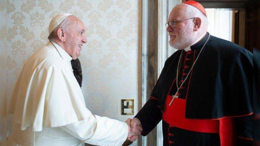 El Papa rechaza la dimisin del cardenal Marx: 