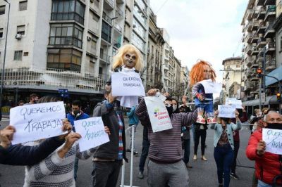 Comerciantes de galerías protestaron en pleno centro de Córdoba y convocaron a una nueva marcha