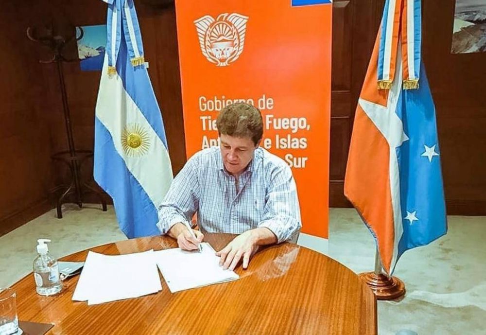 Melella firmó el acuerdo para el lanzamiento de la marca “Patagonia Argentina”