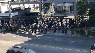Bimbo ni siquiera recogi� los escombros del incendio y los trabajadores ya se disponen a defender los 300 puestos de trabajo