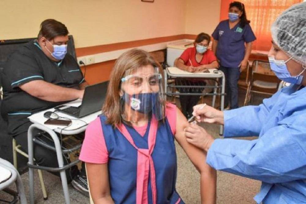 La UEPC advierte que an resta vacunar a un 25% de los docentes cordobeses