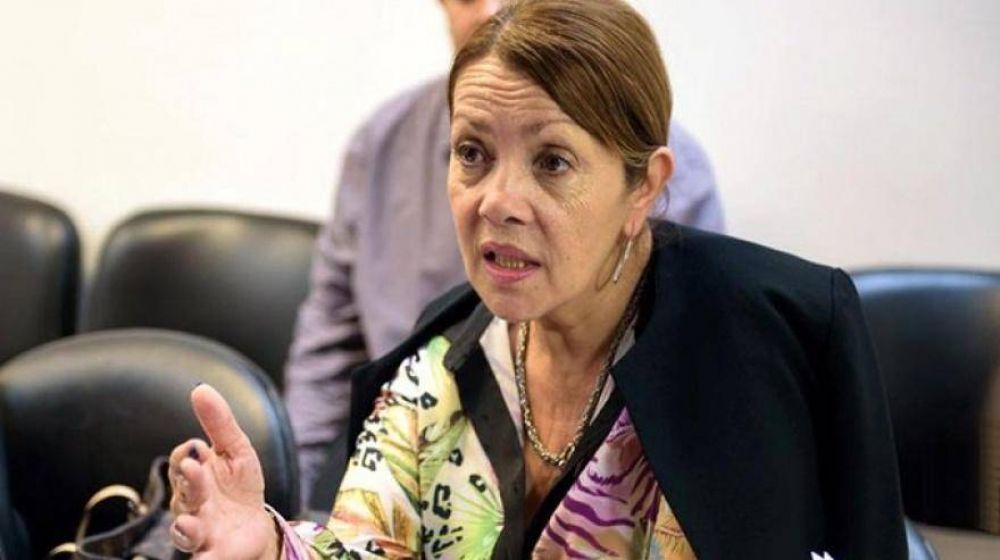 Presidente Pern: vialidad construye dos rotondas pedidas por Blanca Cantero