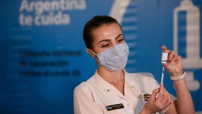 El 40% de los mayores de 18 a�os recibieron su primera dosis contra el coronavirus