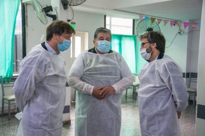 Jos� C. Paz: Ishii inaugur� un nuevo vacunatorio