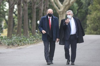 Por la suba de casos, Alberto recibi� a Perotti en Olivos y Vizzotti y De Pedro viajaron a C�rdoba