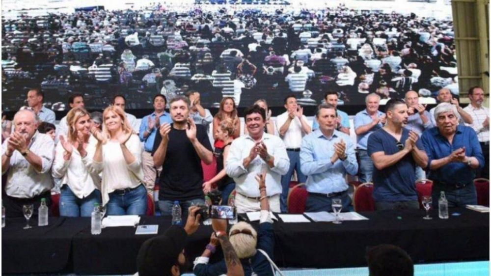 El PJ bonaerense se lanza para las legislativas entre muestras de unidad y viejos resquemores