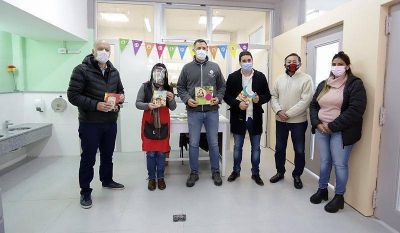 Lan�s: Grindetti supervis� protocolos y recorri� la obra de remodelaci�n del Jard�n de Infantes 17 de Monte Chingolo