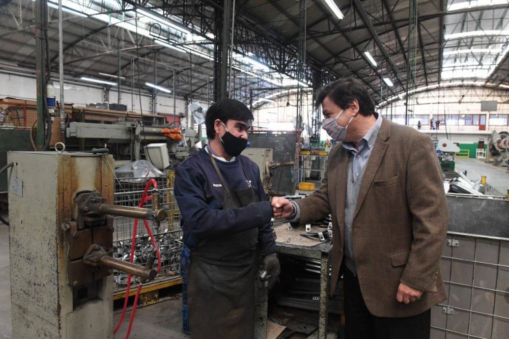 Moroni y Ruiz Malec recorrieron territorio cambiemista, visitaron una empresa y un vacunatorio