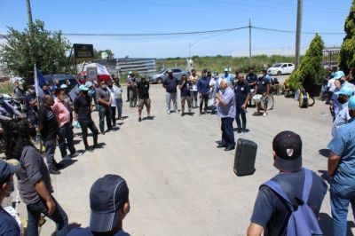 La FOEIPCyQ denuncia la muerte de un operario en papelera de Berazategui