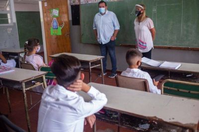 El detr�s de la vuelta a clases presenciales, el monitoreo de Kicillof desde Chapadmalal y las chicanas por las vacunas