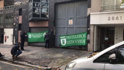Ocupan la f�brica de P�rsico por falta de pago de salarios y aportes y hay desabastecimientos en las helader�as