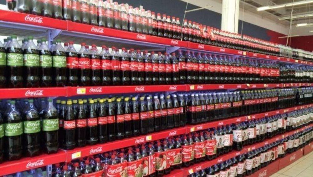 Y como por arte de magia... Coca-Cola y Manaos ahora son lo mismo: en qu consiste la nueva ley de gndolas?