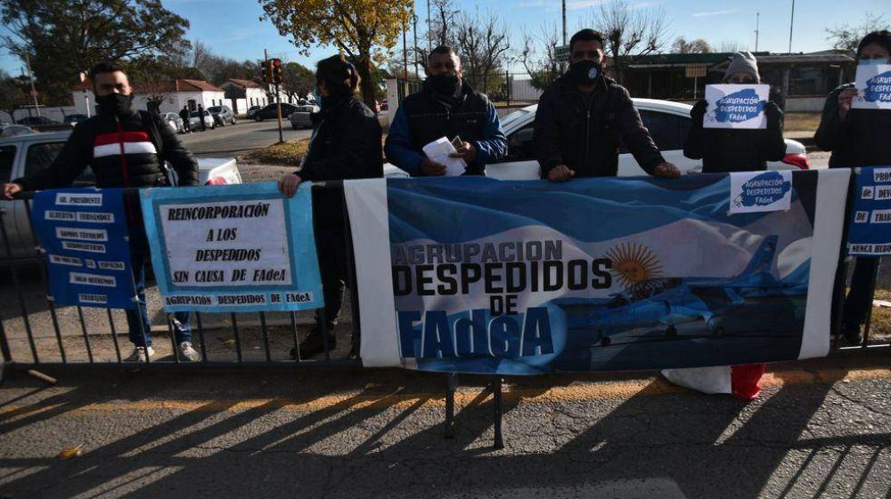 Alberto Fernndez en Crdoba: cacerolazo de vecinos, protesta de exempleados y trnsito cortado
