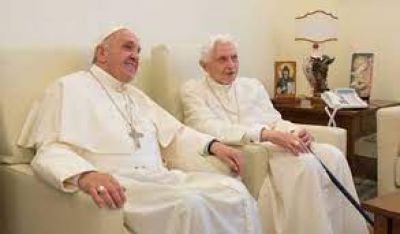 Papa Francisco felicita a Benedicto XVI por el 70 aniversario de su ordenaci�n sacerdotal