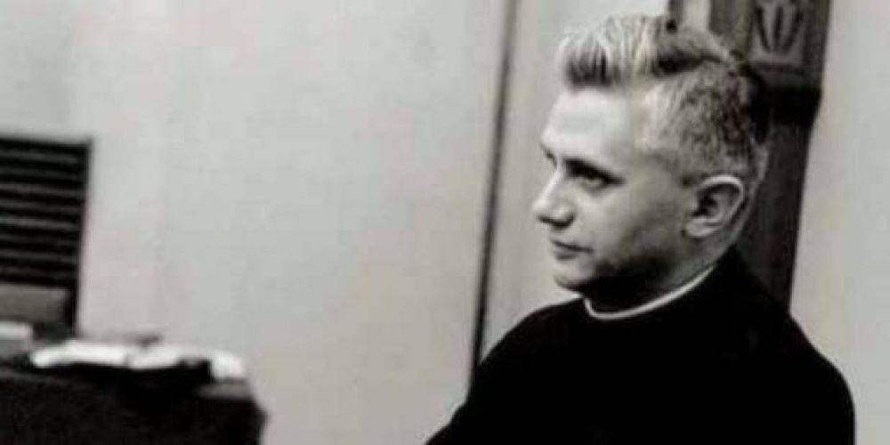 Benedicto XVI cumple 70 aos como sacerdote