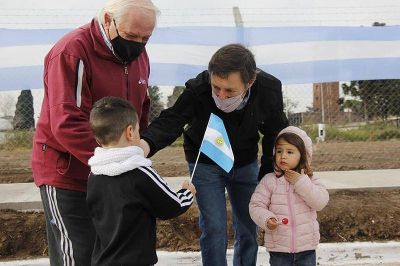 Obras: Abren la calle Espa�a, que ahora cruza todo San Miguel