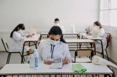 Gremios docentes rechazan el inicio de clases el 3 de enero