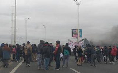 Puente La Noria: Protesta de feriantes y caos de tránsito