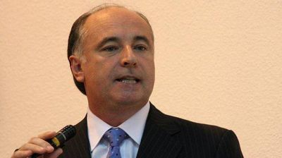El ministro Eduardo Acastello, con coronavirus