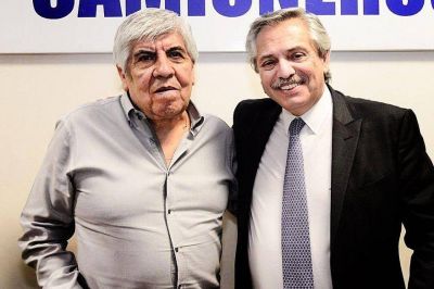 Moyano se enfrent� a dos ministros de Alberto Fern�ndez por los bloqueos
