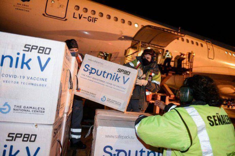 Lleg� el mayor cargamento de vacunas en un solo avi�n y la Argentina alcanz� las casi 27 millones de dosis recibidas
