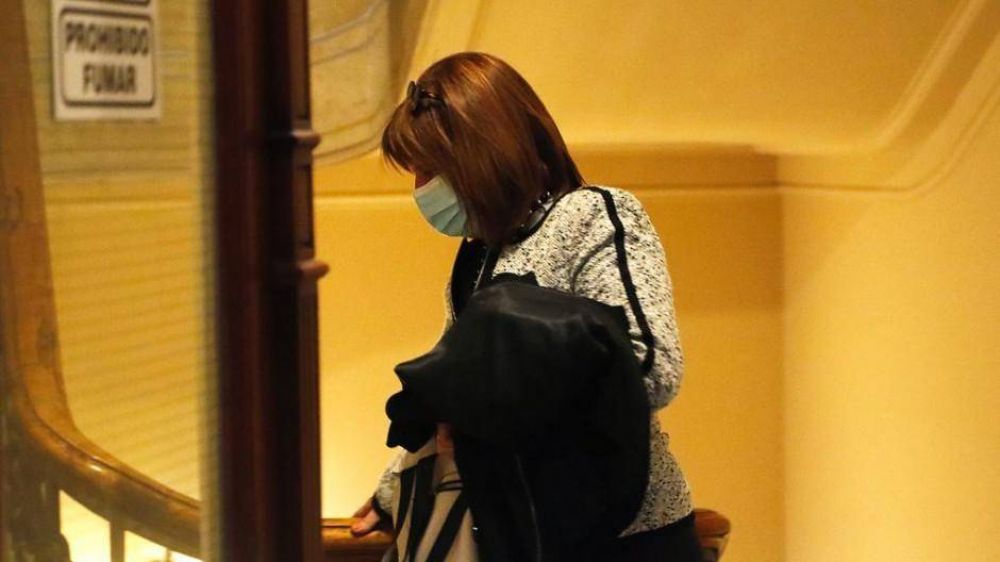 Tensi�n en el tramo final de la negociaci�n para que Patricia se baje