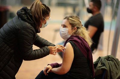 En Provincia apuestan a tener vacunados a todos los mayores de 18 a�os dentro de 30 d�as