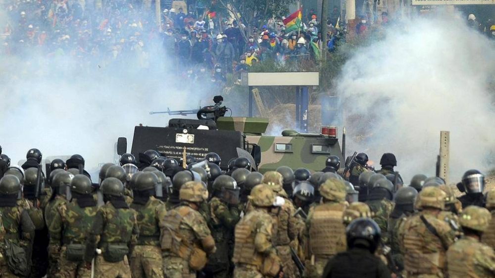 Macri envi armas al rgimen de ez para reprimir la protesta social en Bolivia