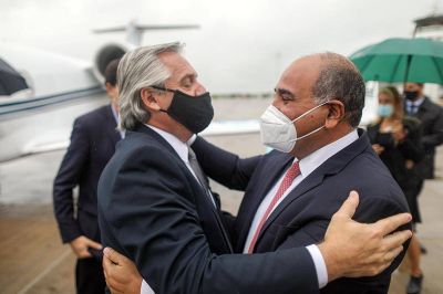 El presidente viaja a Tucumán, en medio de una interna peronista caldeada en esa provincia