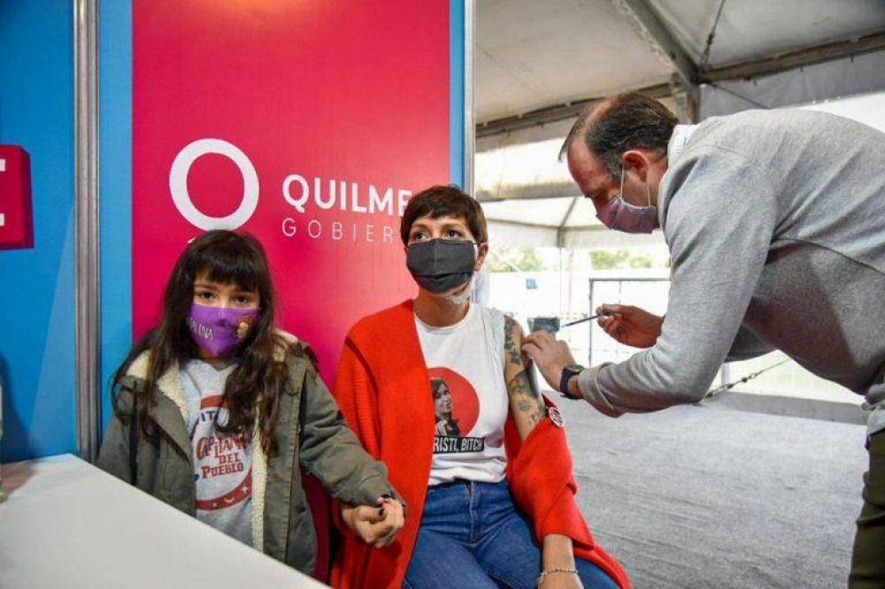 Mayra Mendoza recibi� la primera dosis de la vacuna contra el Covid
