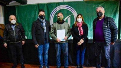 Merlo: Men�ndez entreg� 55 escrituras y 141 adjudicaciones de viviendas