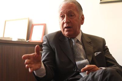 Moroni dialog� con la UIA sobre creaci�n de empleo y ahora convoca a los gremios