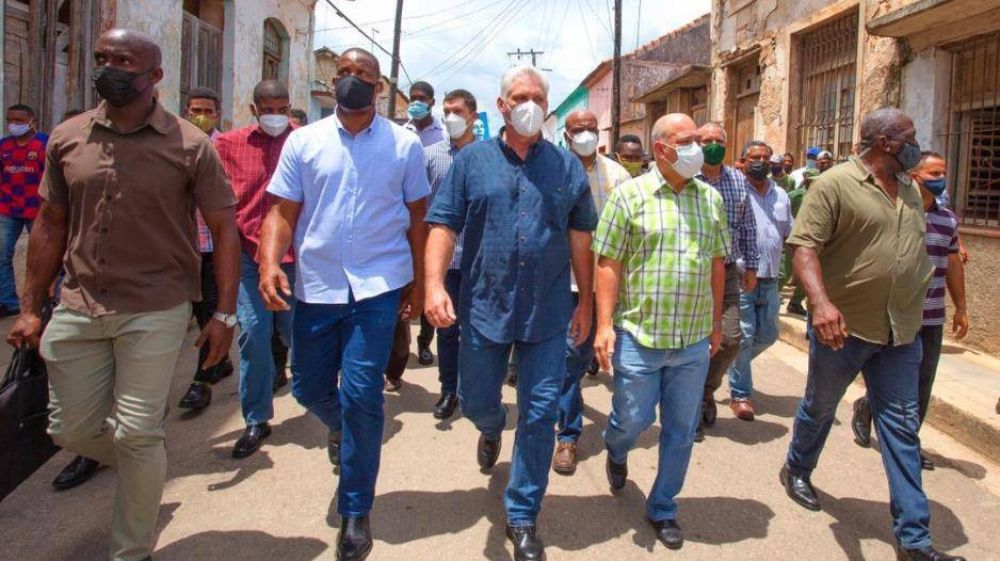 Respaldo de las centrales obreras al gobierno cubano