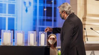 Coronavirus y campa�a: el Gobierno intenta minimizar el impacto de la cifra de muertes con silencios y otros malos mensajes