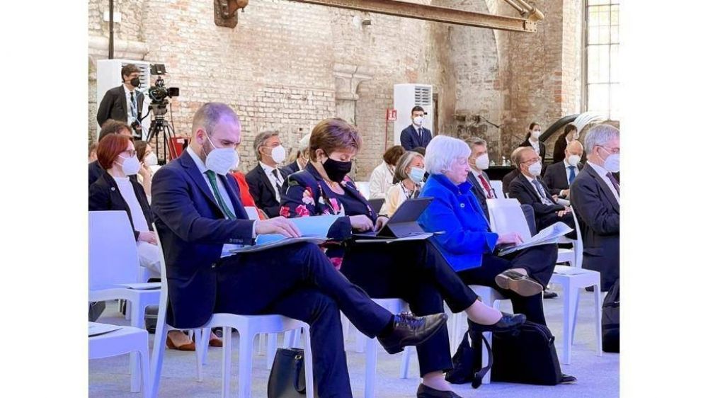 Guzm�n apuesta a la nueva l�nea de cr�ditos del FMI para estirar plazos