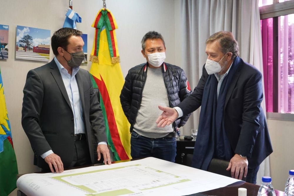 Andrés Watson confirmó la instalación de la empresa textil “Elemento” en el PITEC